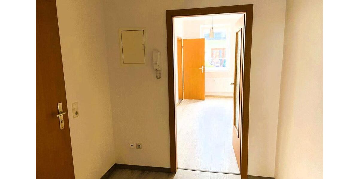 Etagenwohnung Treuen - 1 Zimmer, 33 m&sup2;, 220&euro; | Angebot:25900026