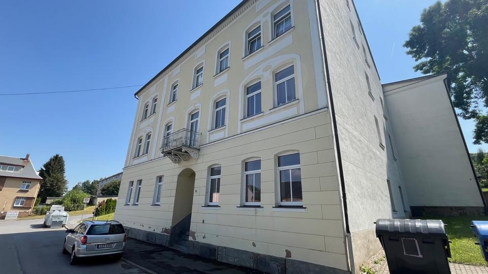 Etagenwohnung Lengenfeld - 2 Zimmer, 62 m&sup2;, 345&euro; | Angebot:17043485