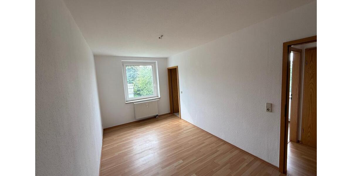 Etagenwohnung Reichenbach im Vogtland - 2 Zimmer, 49 m&sup2;, 225&euro; | Angebot:23150130