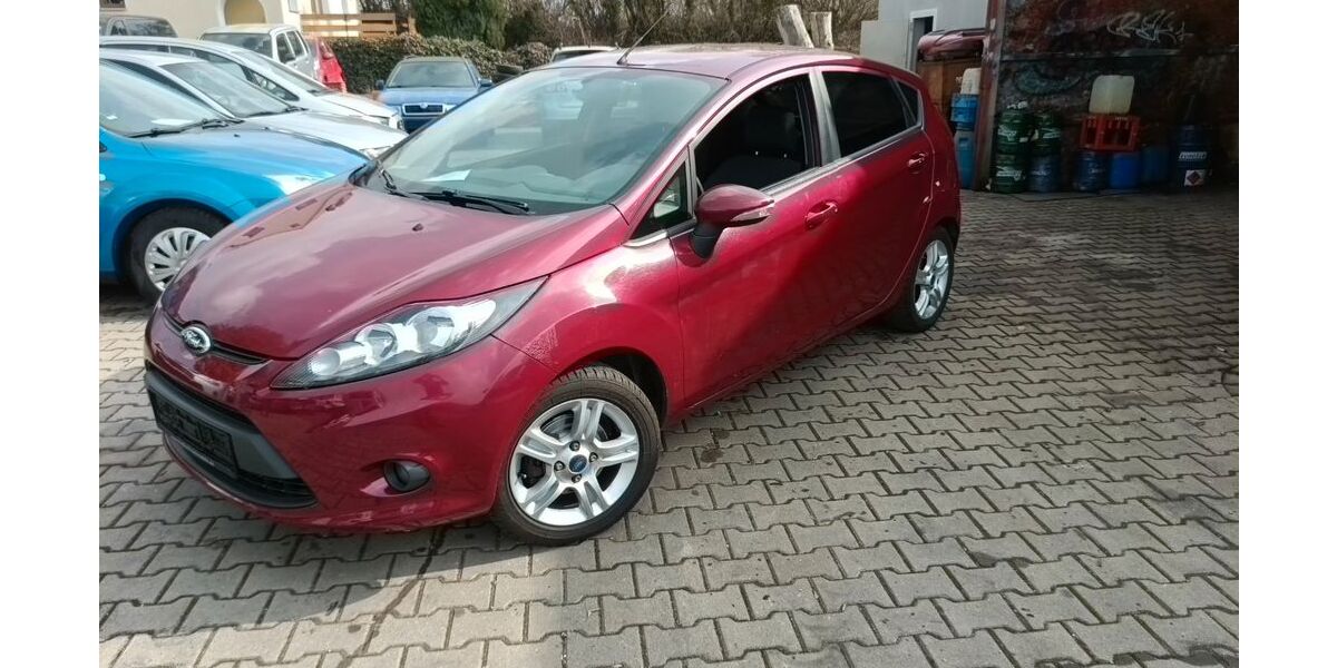Ford Fiesta 93.000 km 3.500 &euro; Reichenbach im Vogtland 08468