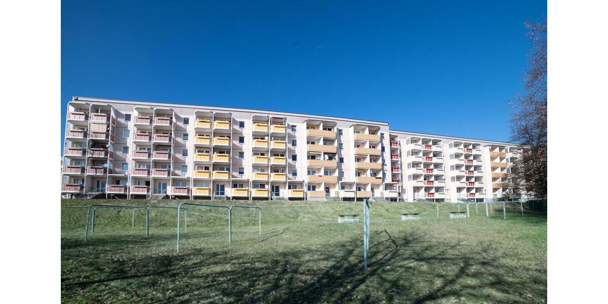 Etagenwohnung Oelsnitz (Vogtland) - 3 Zimmer, 56 m&sup2;, 308&euro; | Angebot:23791645