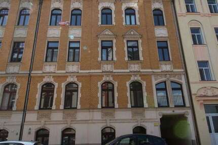 Wohnung Plauen Hammertorvorstadt - 3 Zimmer, 69 m&sup2;, 345&euro; | Angebot:25104023