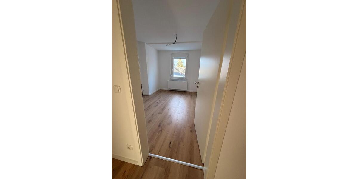 Etagenwohnung Rehau - 4 Zimmer, 76 m&sup2;, 700&euro; | Angebot:26580912