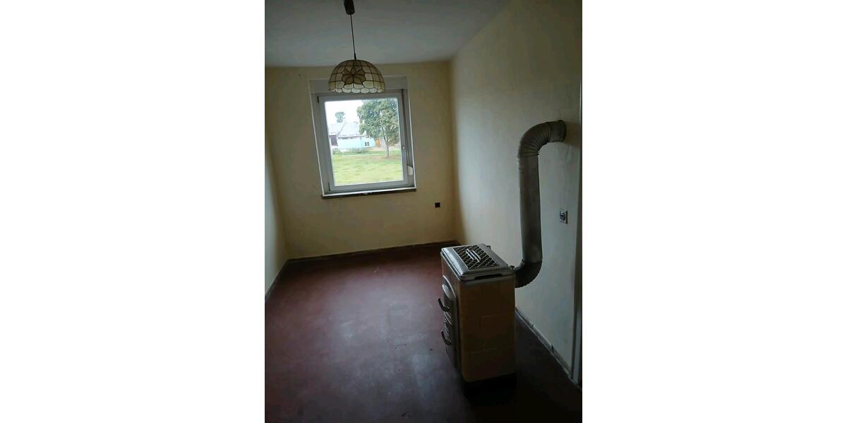 Reihenhaus Weischlitz - 7 Zimmer, 80 m&sup2;, 69.500&euro; | Angebot:25800444