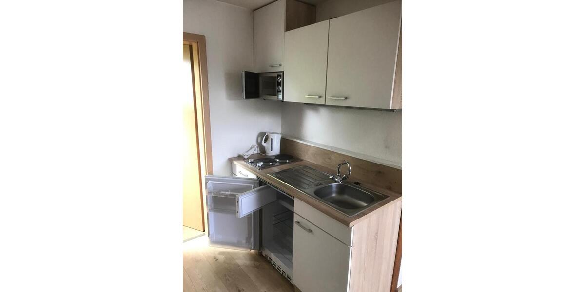 Dachgeschoßwohnung Oberkotzau - 1 Zimmer, 20 m&sup2;, 345&euro; | Angebot:26281610
