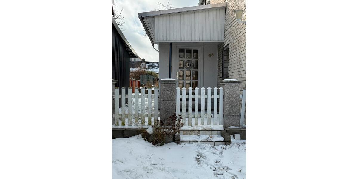 Einfamilienhaus Hof Neuhof - 5 Zimmer, 100 m&sup2;, 75.000&euro; | Angebot:26301175