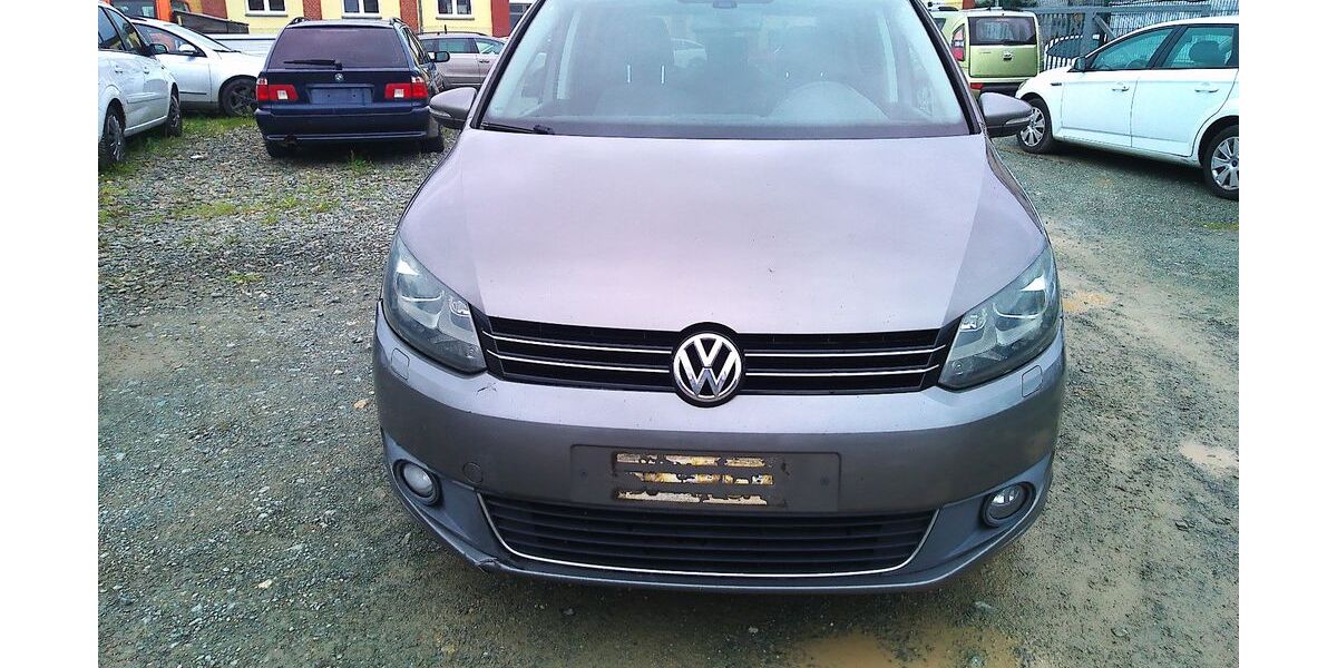 VW Touran 239.000 km 2.600 &euro; Plauen 08523