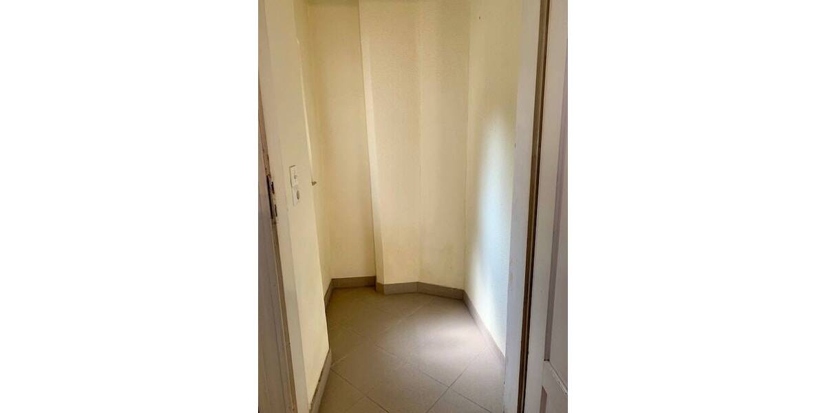 Mehrfamilienhaus, Wohnhaus Reichenbach - 8 Zimmer, 243 m&sup2;, 75.000&euro; | Angebot:25741445