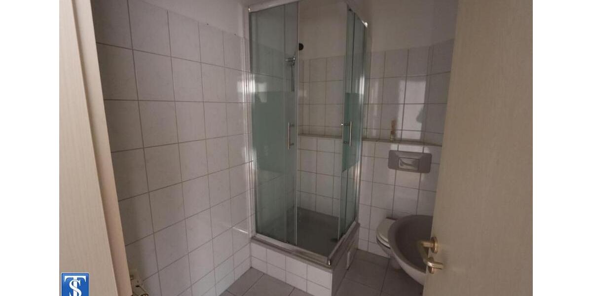 Etagenwohnung Plauen Bahnhofsvorstadt - 2 Zimmer, 43 m&sup2;, 225&euro; | Angebot:18570864
