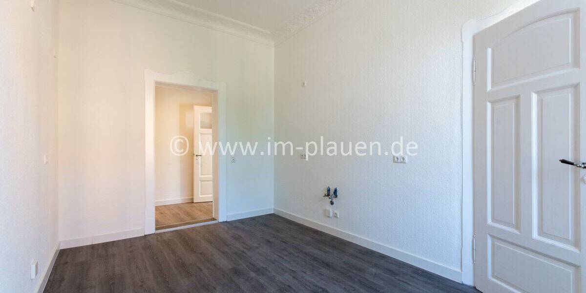 Etagenwohnung Plauen Westend - 2 Zimmer, 92 m&sup2;, 460&euro; | Angebot:25741694