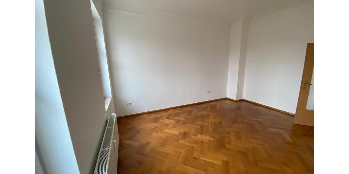 Etagenwohnung Reichenbach im Vogtland Obermylau - 2 Zimmer, 72 m&sup2;, 275&euro; | Angebot:9984787
