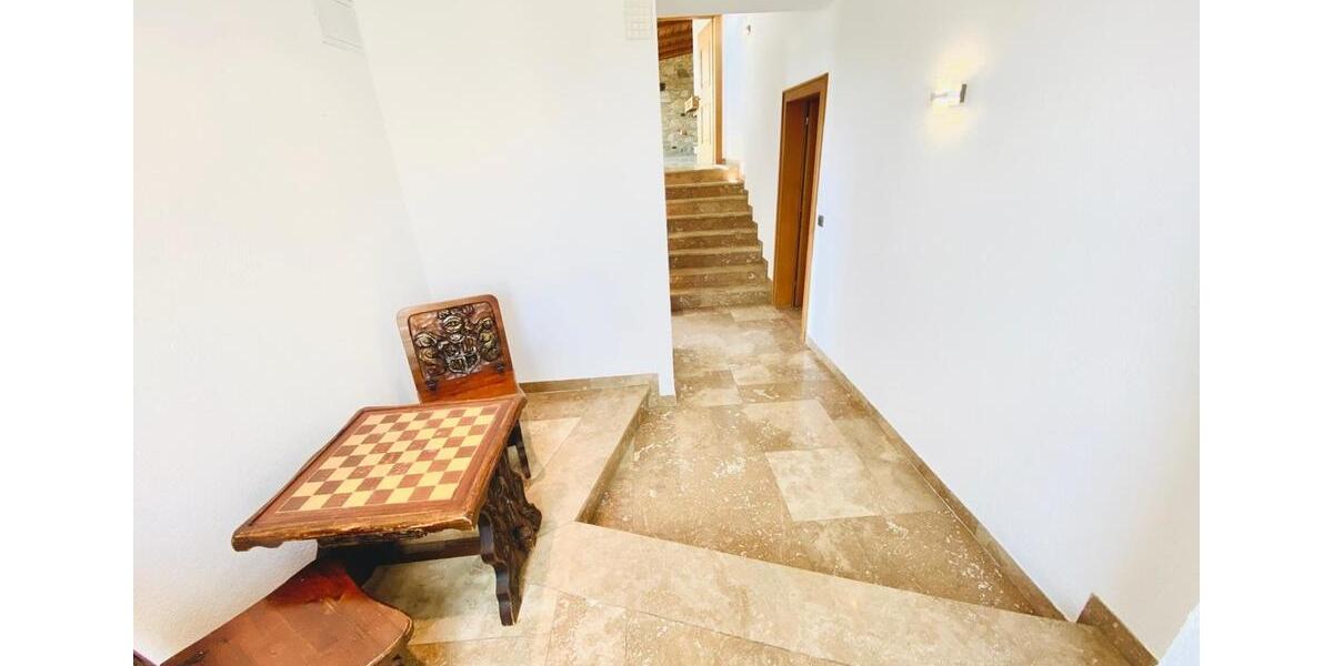 Einfamilienhaus Hof Neuhof - 5 Zimmer, 326 m&sup2;, 1.700&euro; | Angebot:26096955