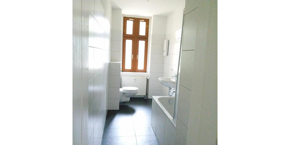 Hochparterre Reichenbach im Vogtland - 3 Zimmer, 62 m&sup2;, 340&euro; | Angebot:24700872