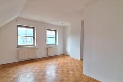 Wohnung Hof Neuhof - 3 Zimmer, 80 m&sup2;, 560&euro; | Angebot:25804394