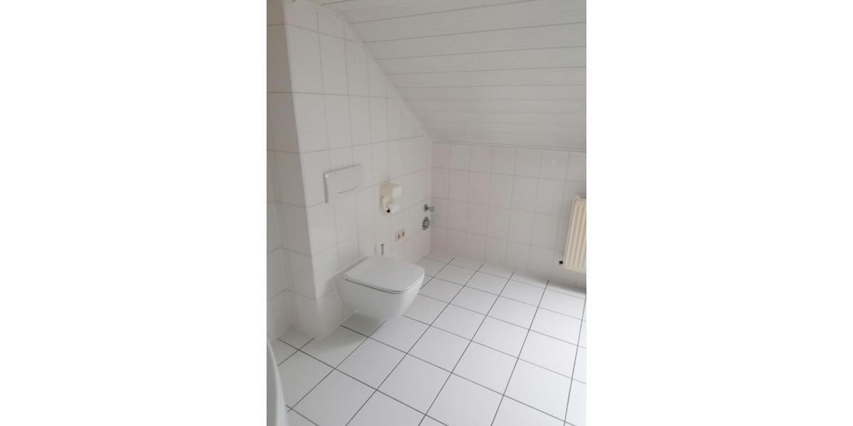 Dachgeschoßwohnung Hof Altstadt - 3 Zimmer, 100 m&sup2;, 590&euro; | Angebot:25978851