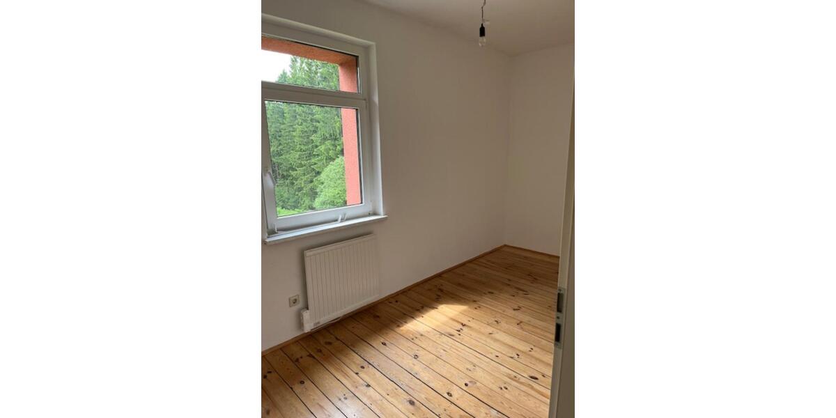 Etagenwohnung Muldenhammer - 5 Zimmer, 123 m&sup2;, 590&euro; | Angebot:25571380