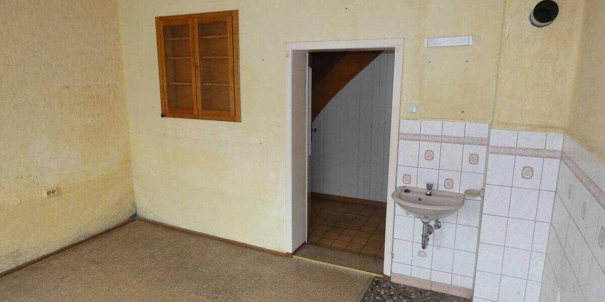 Doppelhaushälfte Hirschberg Göritz - 5 Zimmer, 97 m&sup2;, 35.000&euro; | Angebot:25996172