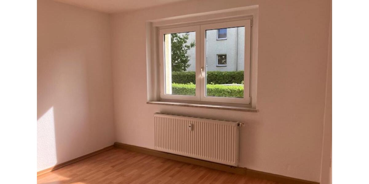 Hochparterre Plauen - 3 Zimmer, 77 m&sup2;, 424&euro; | Angebot:23544148