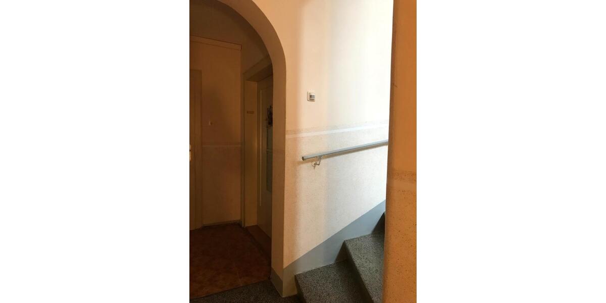 Etagenwohnung Plauen Haselbrunn - 2 Zimmer, 63 m&sup2;, 240&euro; | Angebot:25975807
