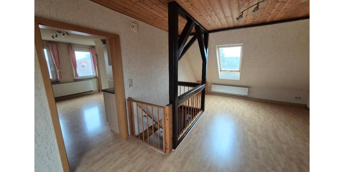 Einfamilienhaus Hirschfeld - 8 Zimmer, 180 m&sup2;, 149.000&euro; | Angebot:25843551