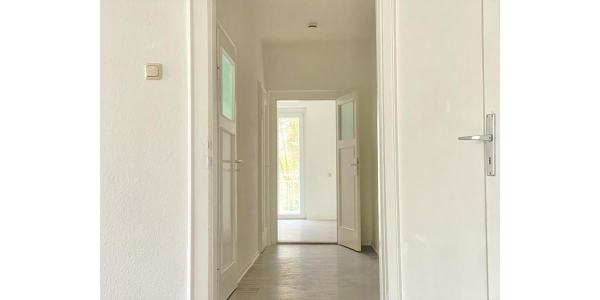 Etagenwohnung Plauen - 2 Zimmer, 61 m&sup2;, 336&euro; | Angebot:24877905