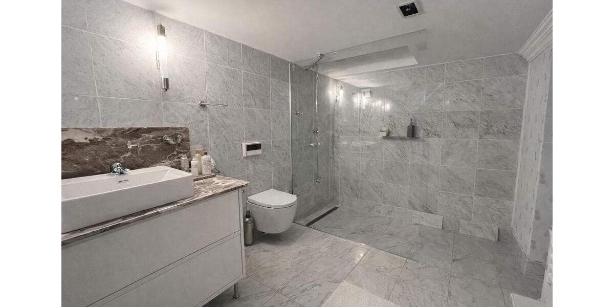 Villa Reichenbach im Vogtland - 2 Zimmer, 63 m&sup2;, 950&euro; | Angebot:25256302