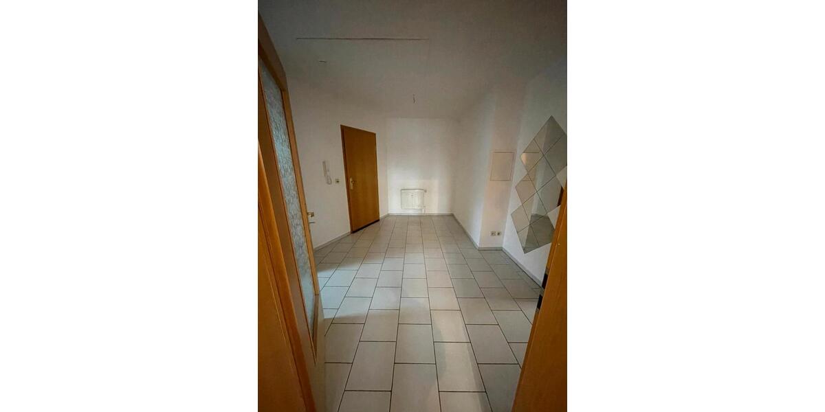 Dachgeschoßwohnung Reichenbach im Vogtland - 2 Zimmer, 45 m&sup2;, 495&euro; | Angebot:24535100