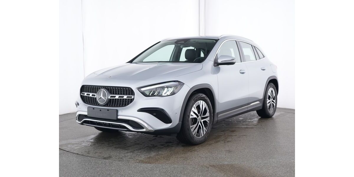 Mercedes-Benz GLA 200 8.552 km 39.870 &euro; Hof 95030