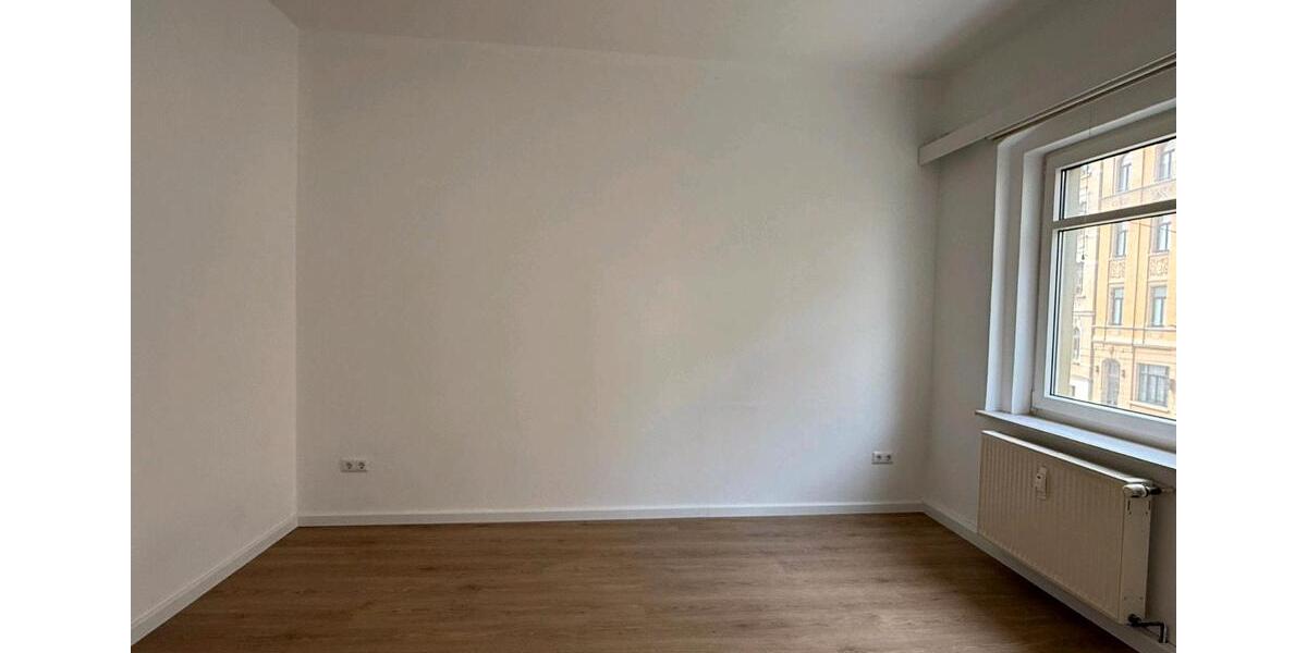 Etagenwohnung Plauen - 2 Zimmer, 68 m&sup2;, 408&euro; | Angebot:25572182