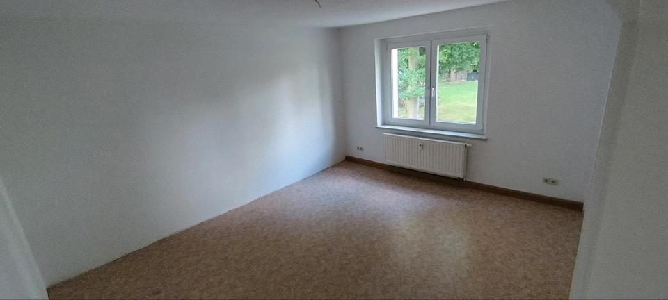 Etagenwohnung Pöhl - 3 Zimmer, 60 m&sup2;, 325&euro; | Angebot:25639172