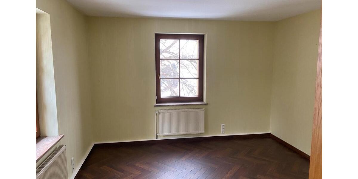 Mehrfamilienhaus, Wohnhaus Crinitzberg - 10 Zimmer, 182 m&sup2;, 375.000&euro; | Angebot:25721283