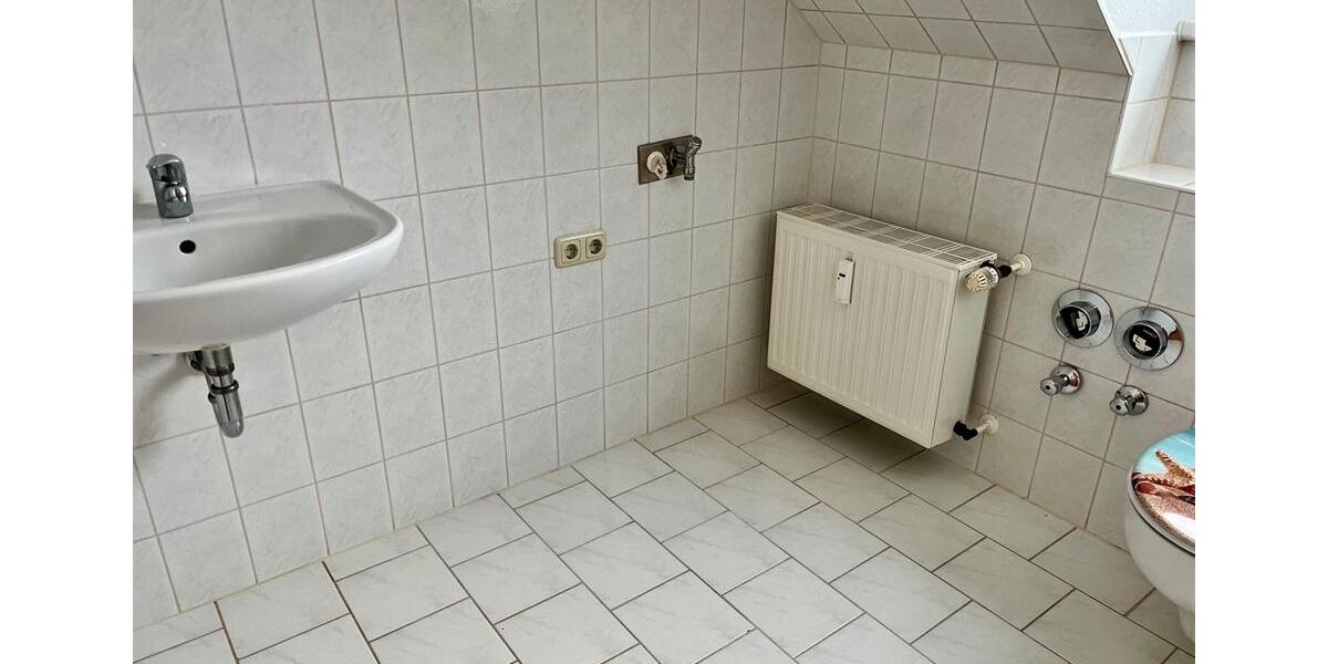 Etagenwohnung Oelsnitz (Vogtland) - 2 Zimmer, 51 m&sup2;, 278&euro; | Angebot:26024570