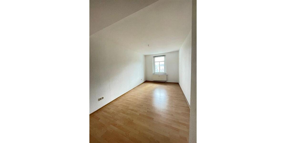 Dachgeschoßwohnung Plauen Bahnhofsvorstadt - 3 Zimmer, 77 m&sup2;, 382&euro; | Angebot:23032907