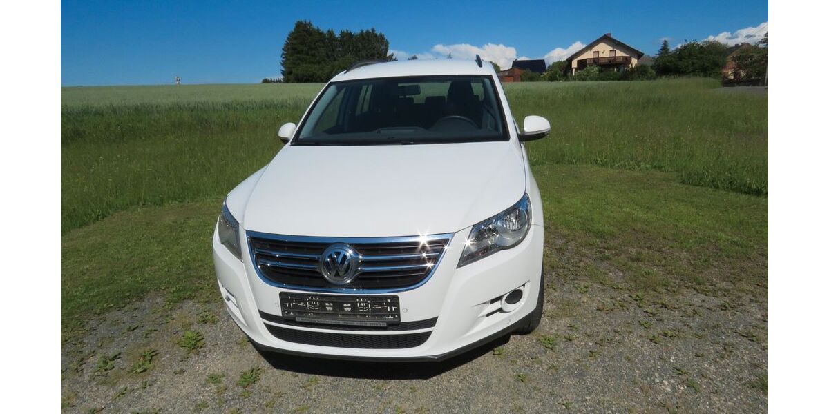 VW Tiguan 108.000 km 5.900 &euro; Grünbach 08223