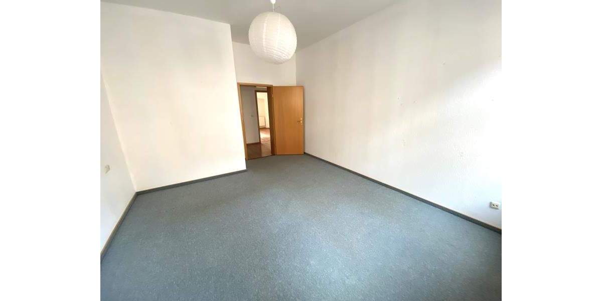 Etagenwohnung Plauen Hammervorstadt - 2 Zimmer, 61 m&sup2;, 280&euro; | Angebot:25691960