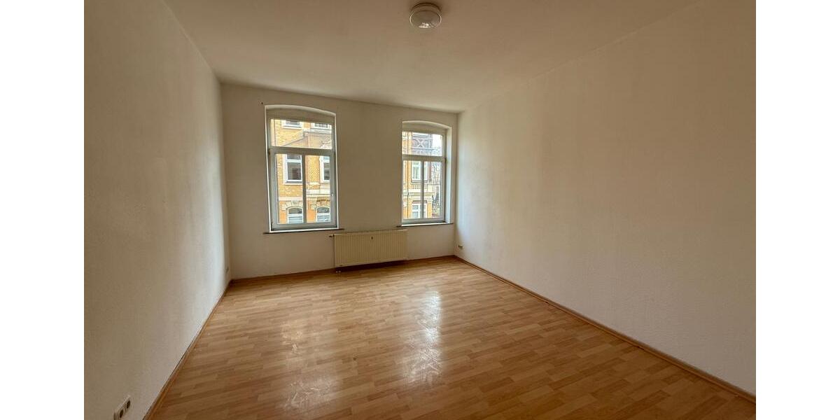 Etagenwohnung Plauen - 3 Zimmer, 96 m&sup2;, 480&euro; | Angebot:25887081