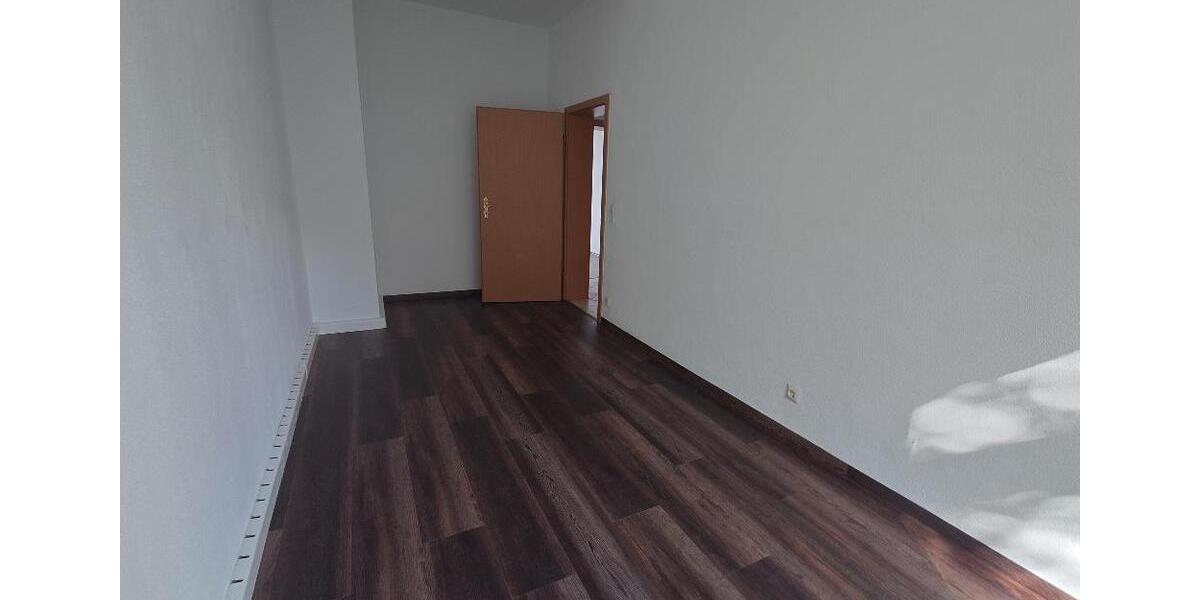 Etagenwohnung Plauen Bahnhofsvorstadt - 4 Zimmer, 99 m&sup2;, 450&euro; | Angebot:20433532