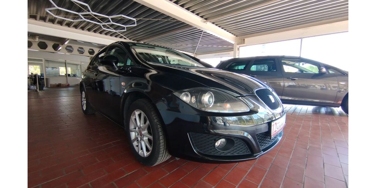 Seat Leon 49.836 km 7.390 &euro; Hof 95032