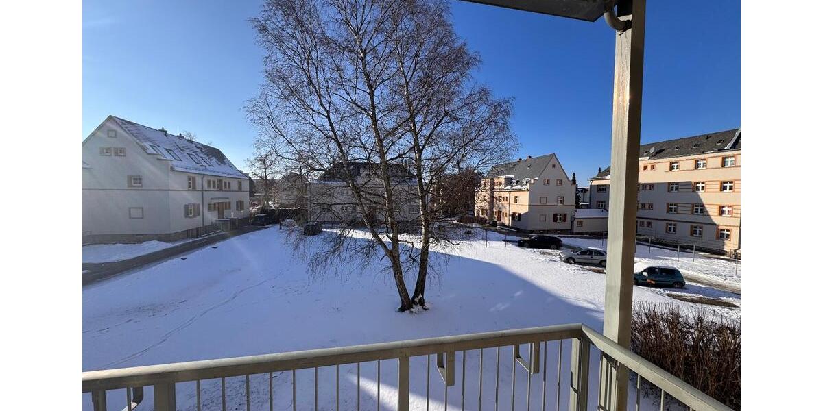 Etagenwohnung Reichenbach im Vogtland - 2 Zimmer, 52 m&sup2;, 350&euro; | Angebot:24610463