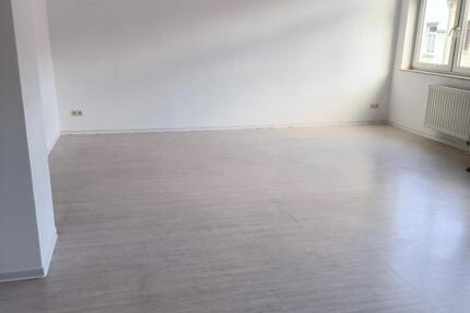 Wohnung Plauen - 2 Zimmer, 63 m&sup2;, 315&euro; | Angebot:25444222