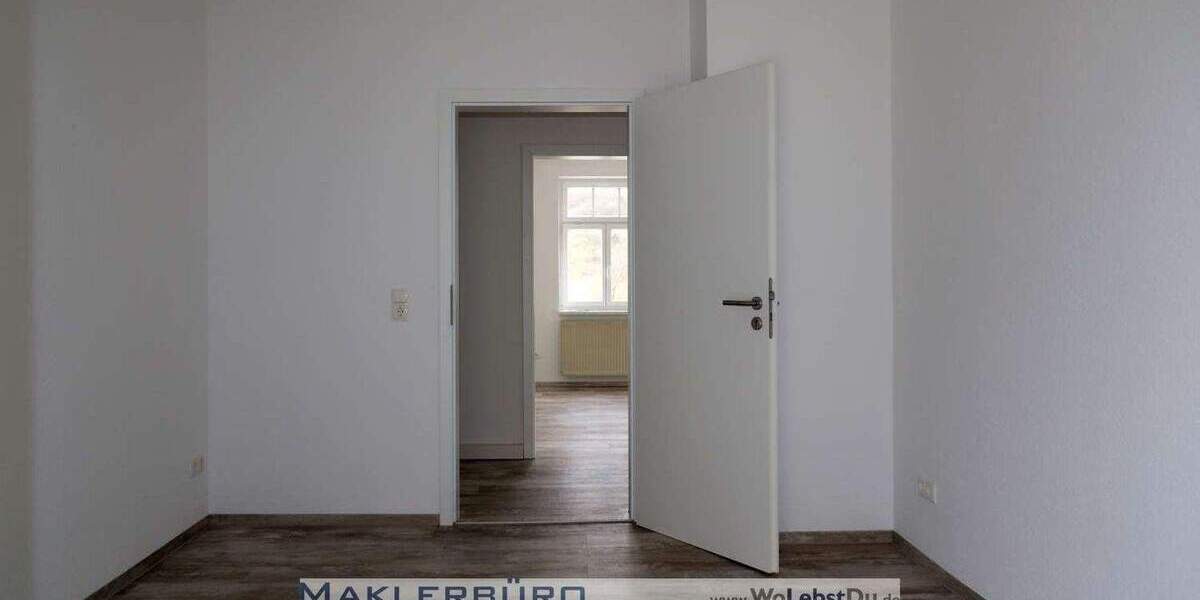 Etagenwohnung Greiz - 3 Zimmer, 82 m&sup2;, 599&euro; | Angebot:25678434