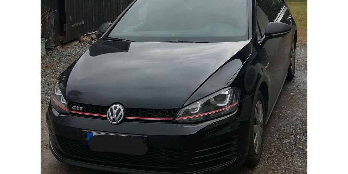 VW Golf 49.000 km 17.500 &euro; Auerbach 08209