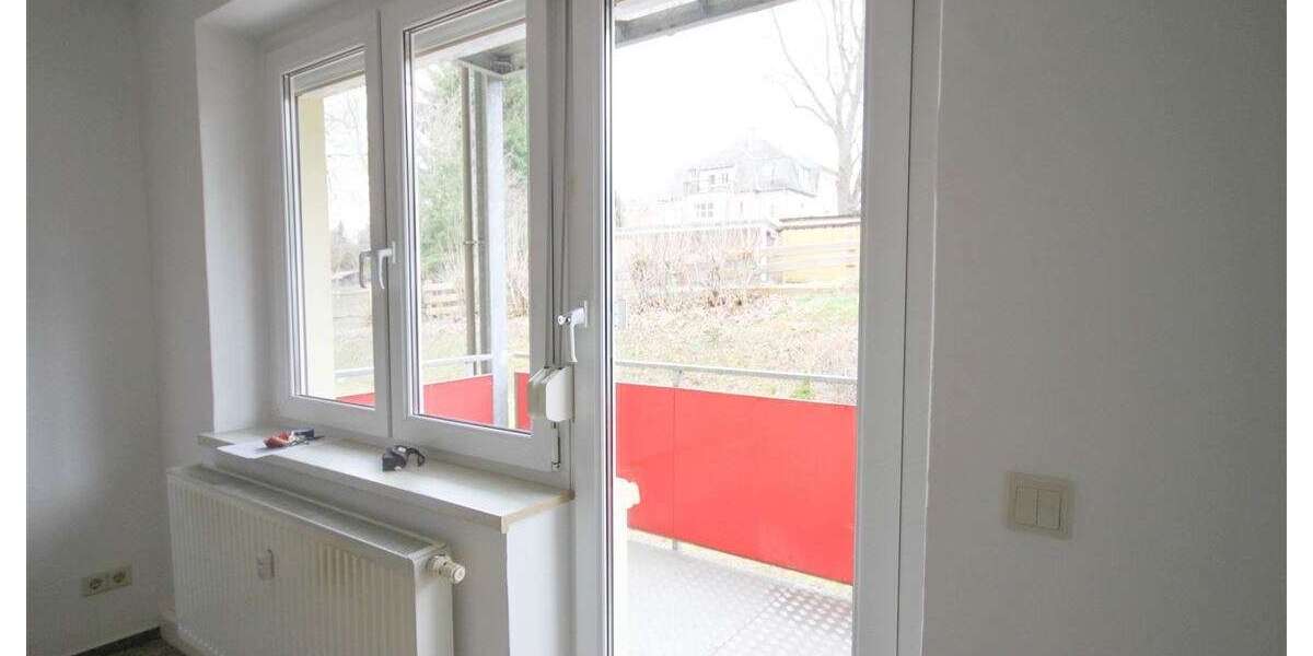 Etagenwohnung Lengenfeld - 3 Zimmer, 60 m&sup2;, 330&euro; | Angebot:26759391