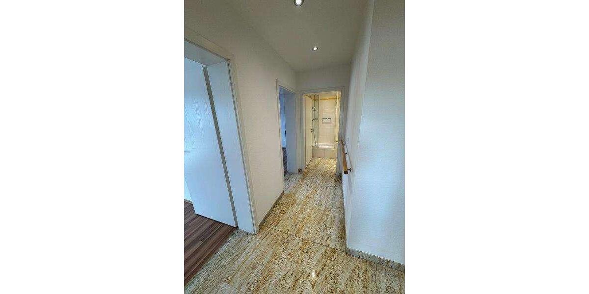 Etagenwohnung Hof Neuhof - 3 Zimmer, 89 m&sup2;, 880&euro; | Angebot:25145335