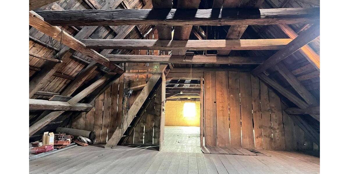 Einfamilienhaus Neustadt Poppengrün - 7 Zimmer, 110 m&sup2;, 93.000&euro; | Angebot:26247761