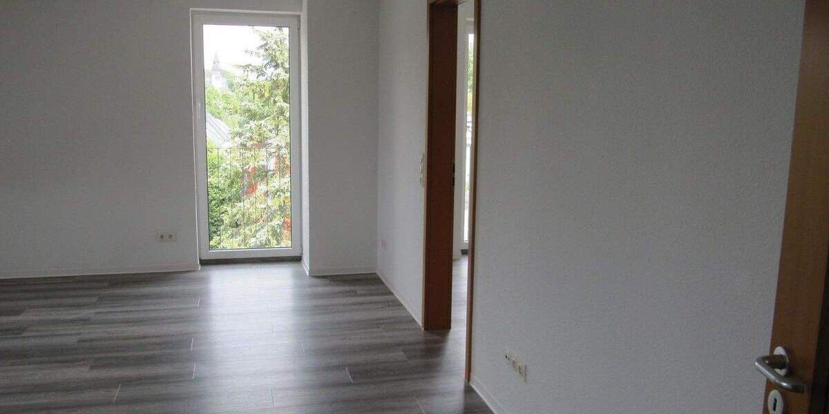 Etagenwohnung Muldenhammer Tannenbergsthal - 2 Zimmer, 64 m&sup2;, 350&euro; | Angebot:25799461