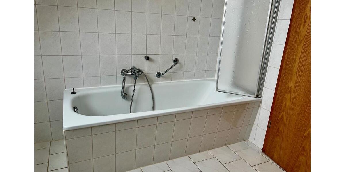 Etagenwohnung Oelsnitz (Vogtland) - 2 Zimmer, 51 m&sup2;, 278&euro; | Angebot:26024570