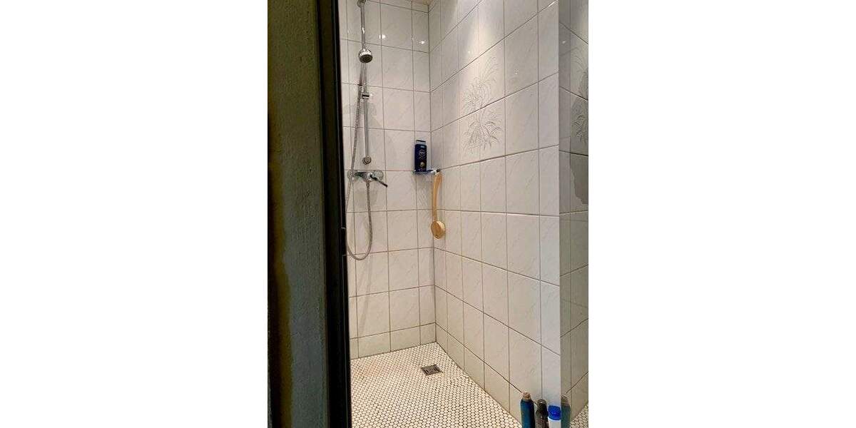 Einfamilienhaus Lengenfeld - 6 Zimmer, 168 m&sup2;, 195.000&euro; | Angebot:25776185