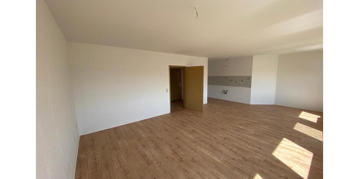 Dachgeschoßwohnung Greiz - 3 Zimmer, 107 m&sup2;, 535&euro; | Angebot:20445192