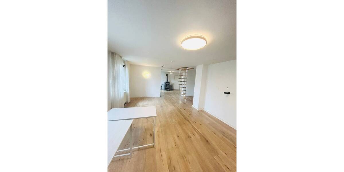 Einfamilienhaus Döhlau - 6 Zimmer, 195 m&sup2;, 270.000&euro; | Angebot:26085271